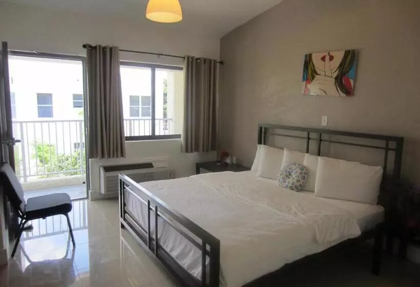 اتاق استاندارد, Shalimar Motel