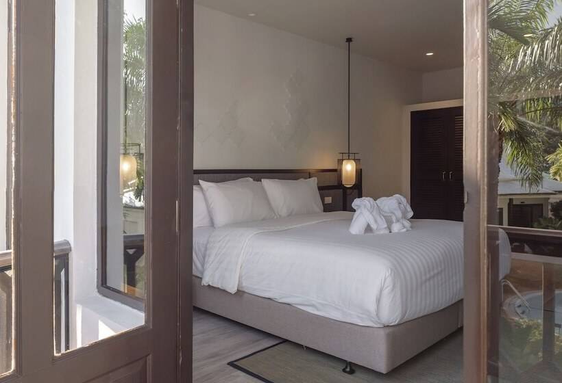 Люкс, The Pe La Resort, Phuket   Sha Extra Plus