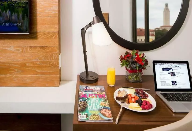 اتاق استاندارد با تخت بزرگ, At&t Hotel & Conference Center