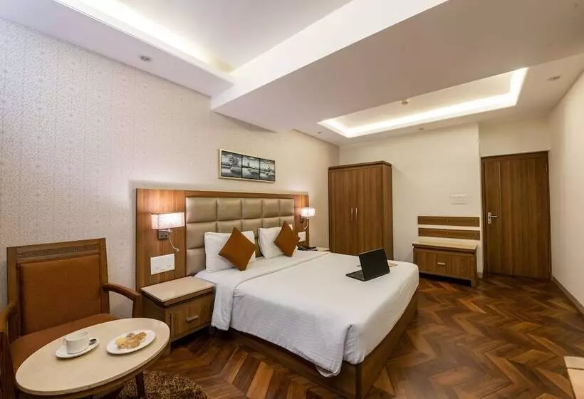 エクゼクティブルーム, Click Hotel Nashik