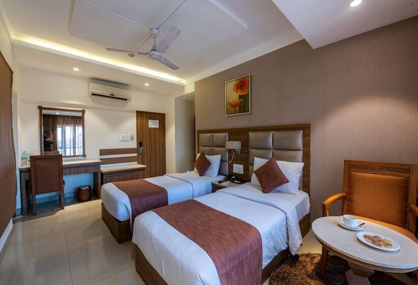 חדר אקזקיוטיב, Click Hotel Nashik