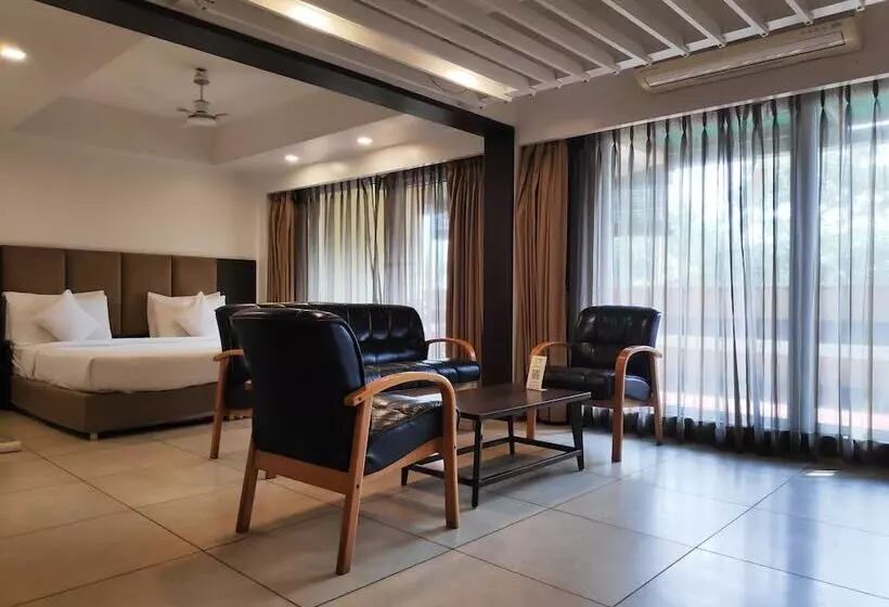 スイート, Budget Inn Bellevue