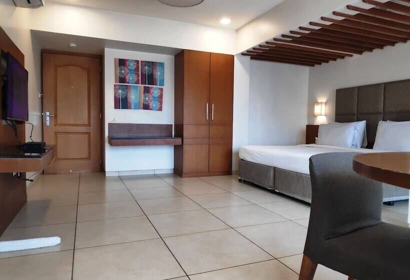 Suite, Budget Inn Bellevue