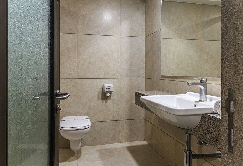 Chambre Supérieure, Budget Inn Bellevue