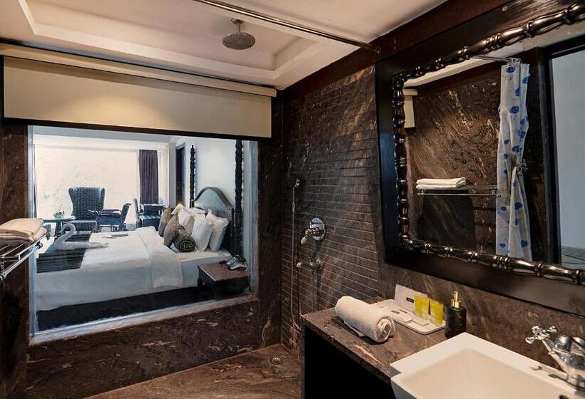 プレミアムルーム, Ellbee Ganga View