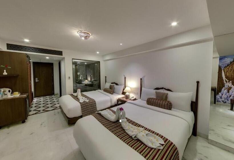 デラックススイート, Ellbee Ganga View