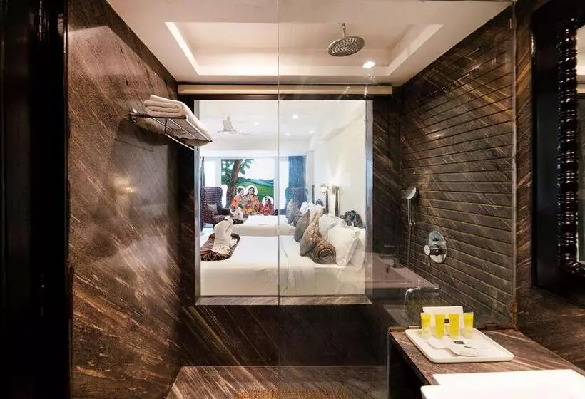 Suite Deluxe, Ellbee Ganga View