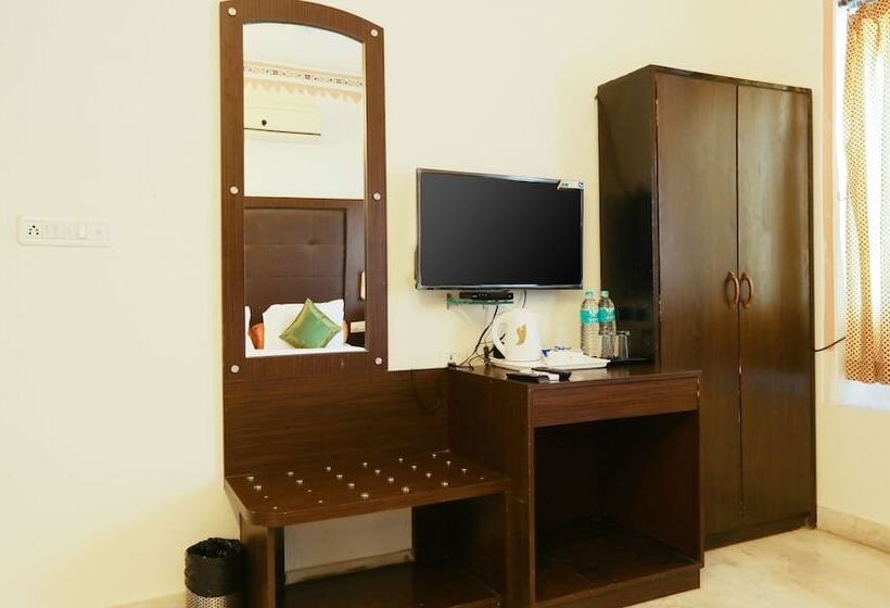 Camera Deluxe, Mandiram Palace