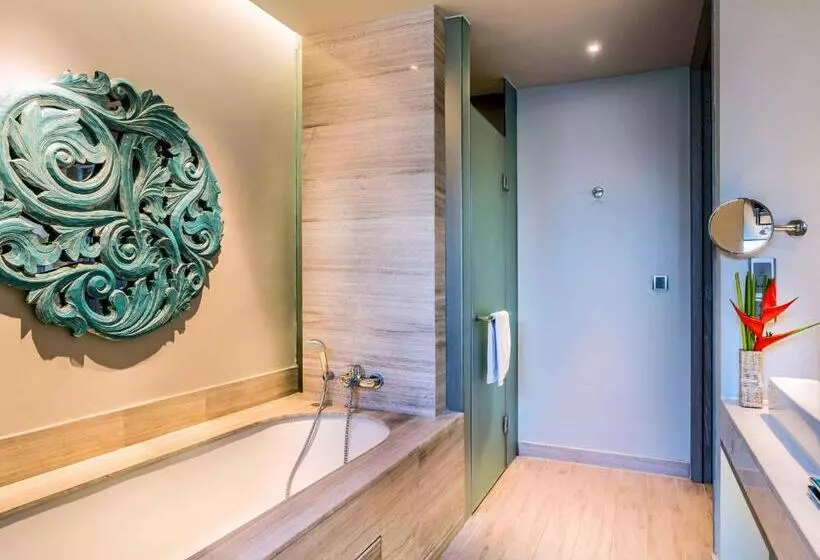 デラックストリプルルーム, Pullman Phuket Arcadia Naithon Beach