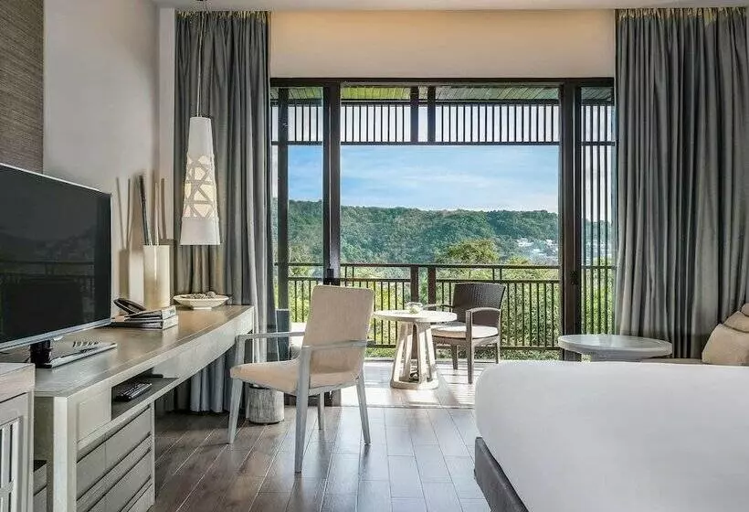 デラックスルーム, Pullman Phuket Arcadia Naithon Beach