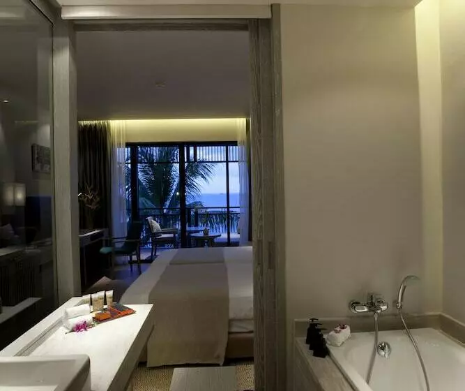 デラックスルーム, Pullman Phuket Arcadia Naithon Beach