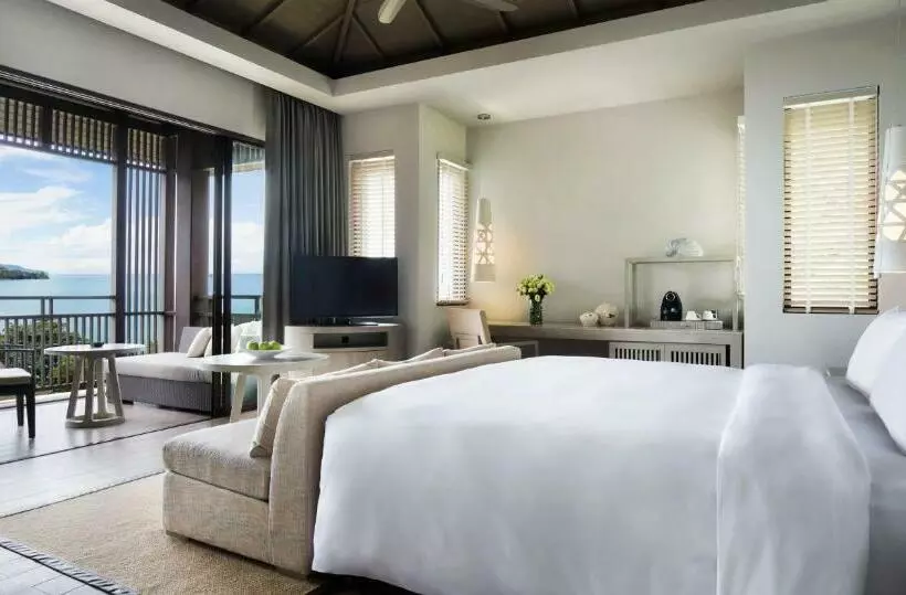 オーシャンビューデラックスルーム, Pullman Phuket Arcadia Naithon Beach