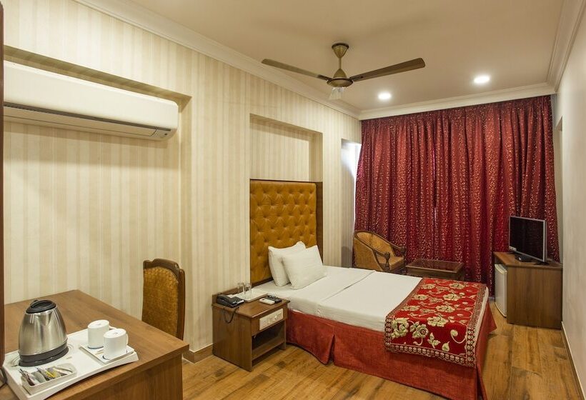 Номер Executive, The Grand Regency