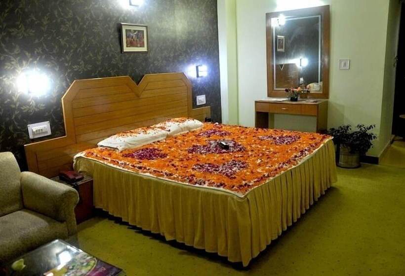 اتاق لوکس, The Royal Regency Manali