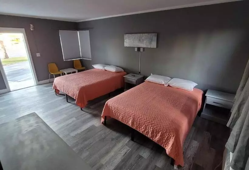 デラックススイート, Travel Inn Fort Pierce