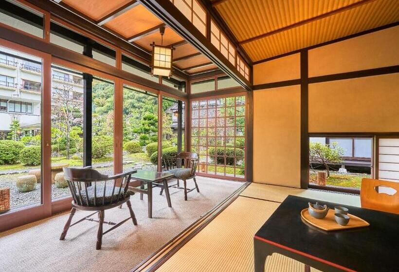 标准间, Ooedo Onsen Monogatari Premium Saiki Bekkan