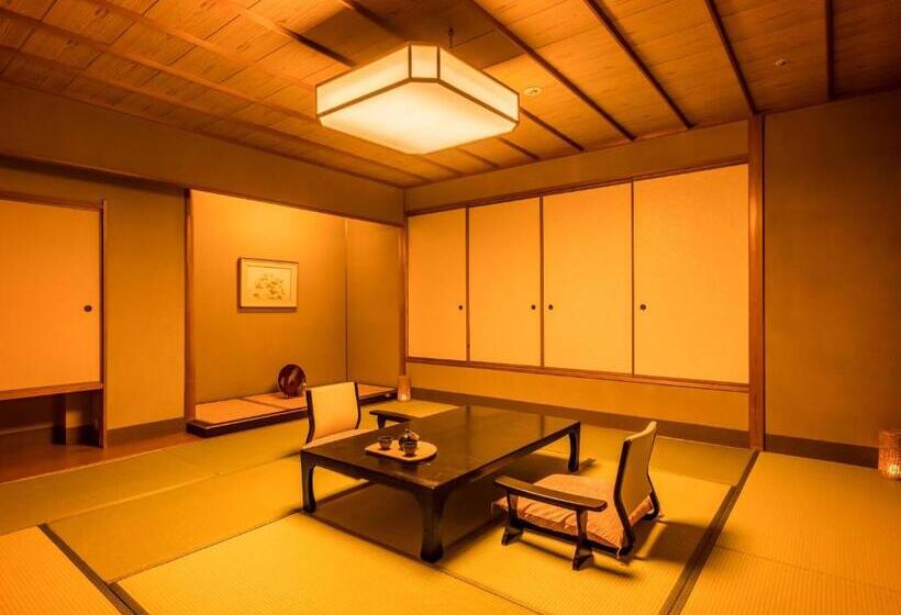 高级大房间, Ooedo Onsen Monogatari Premium Saiki Bekkan