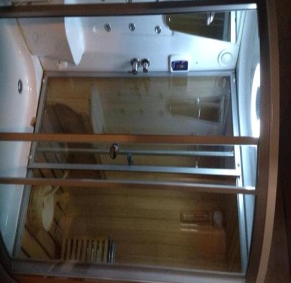 סוויטה נשיאותית, Atlantic Palace