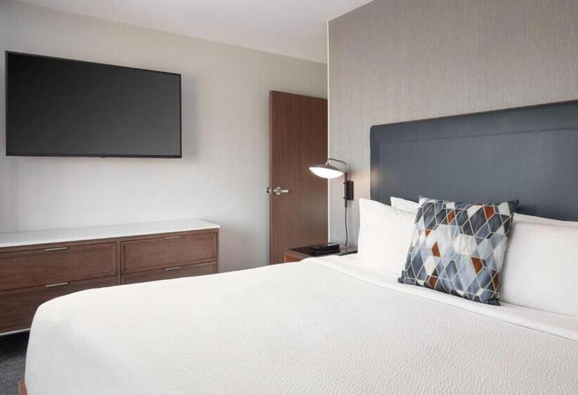 Люкс Кровать Кинг, Courtyard Farmington