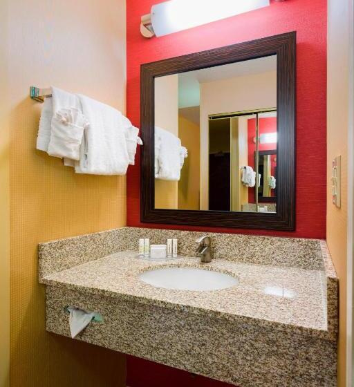 Номер Стандарт, Courtyard Wilmington Brandywine