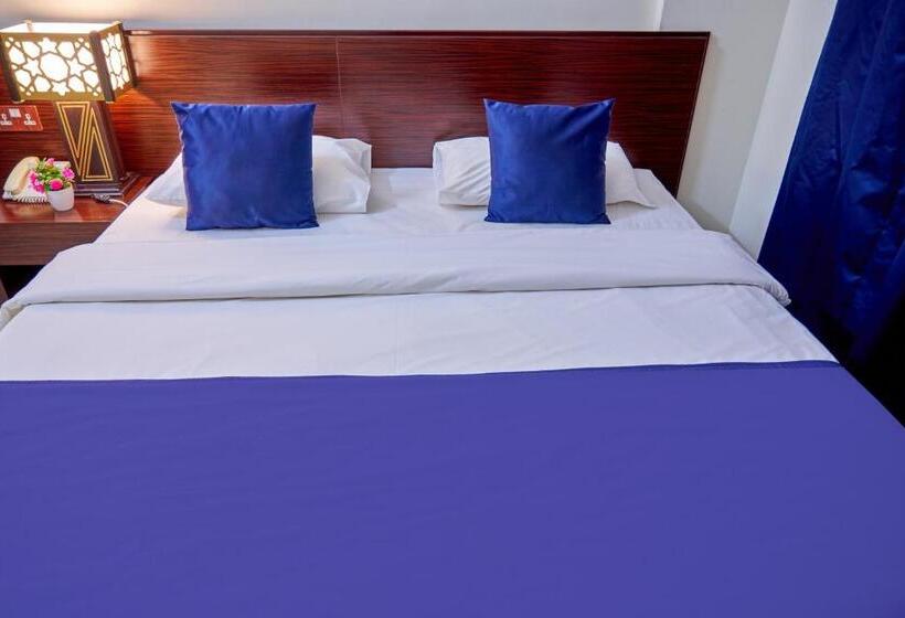 Номер Стандарт, Grand Square