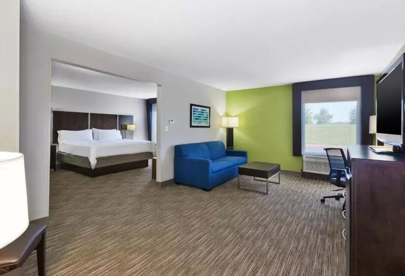 キングサイズベッドのスイートルーム, Holiday Inn Express Chillicothe East, An Ihg
