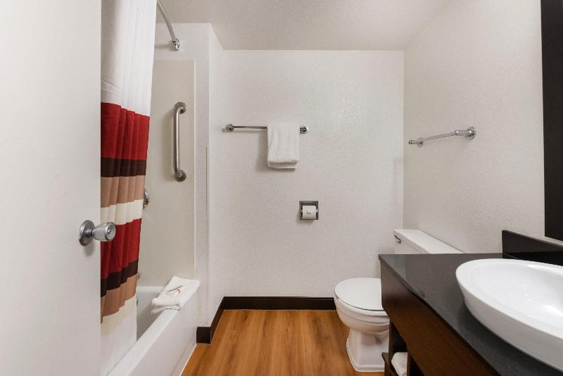 Номер Superior Кровать Кинг, Red Roof Inn Plus+ Columbus   Worthington