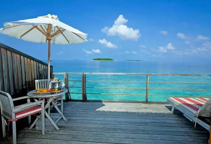 ویلای 1 خوابه, Reethi Beach Resort