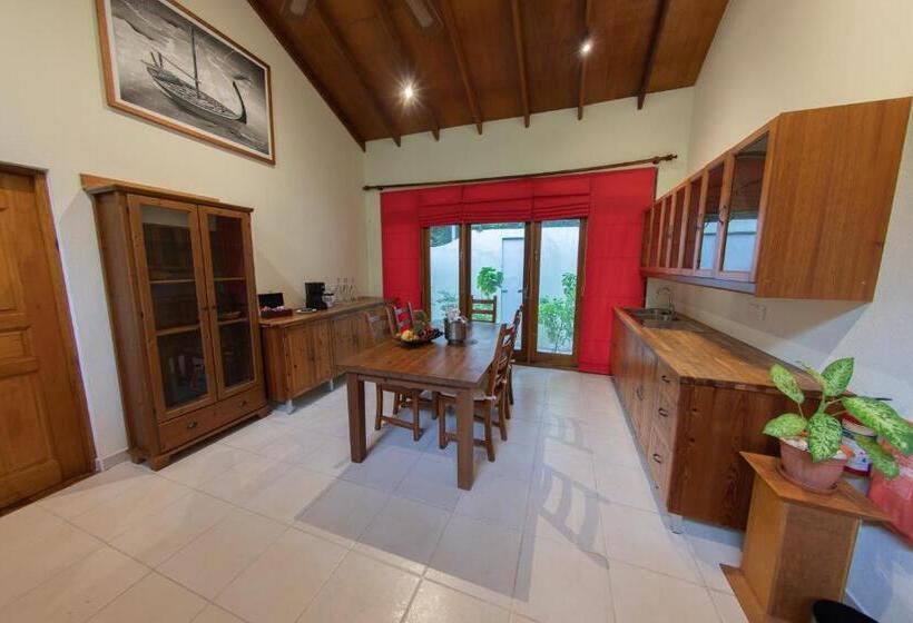 سوییت, Reethi Beach Resort