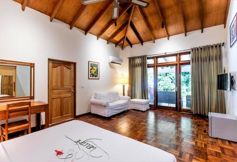 سوییت, Reethi Beach Resort