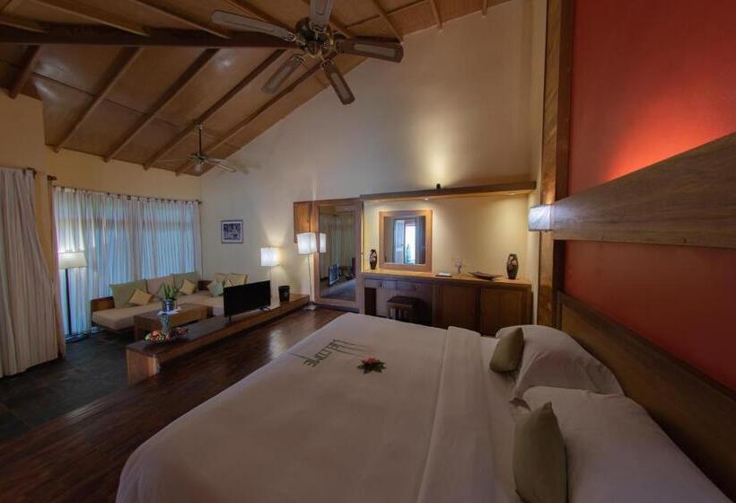 ویلای 1 خوابه, Reethi Beach Resort