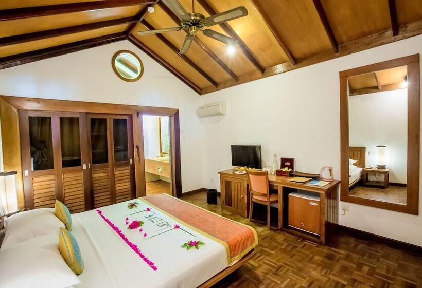 ویلای 1 خوابه, Reethi Beach Resort