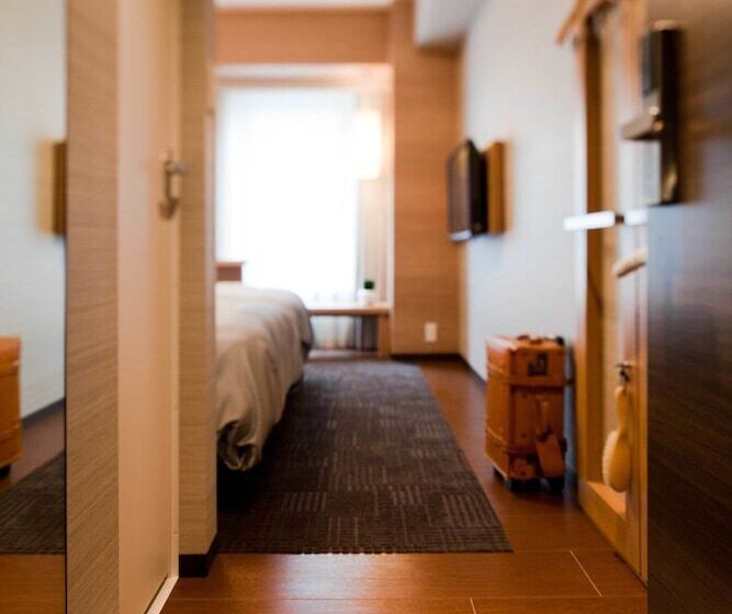 标准间, Resol Trinity Hakata