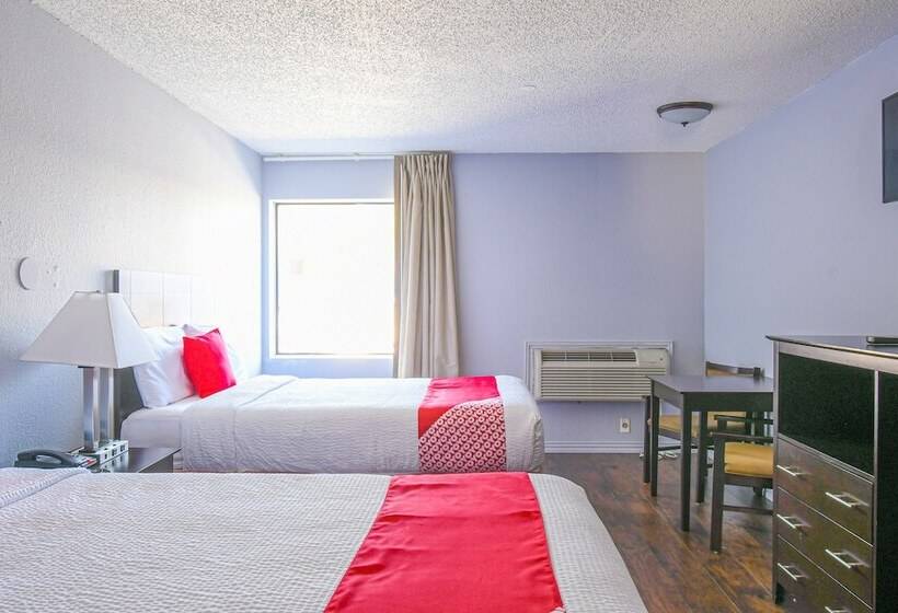 带2个双人床的标准工作室, OYO Hotel Irving DFW Airport South