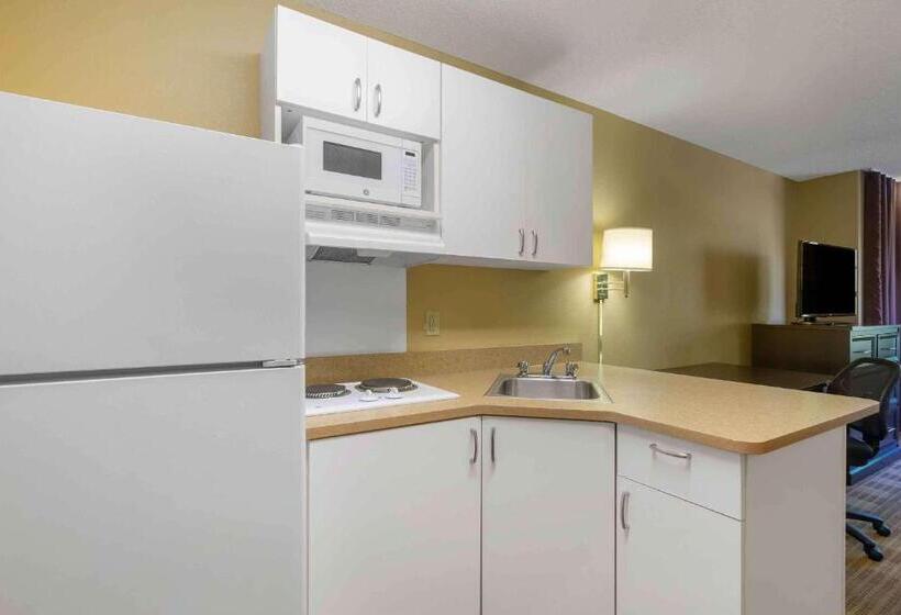 스탠다드 스튜디오, Extended Stay America Suites  Tampa  Airport  Spruce Street