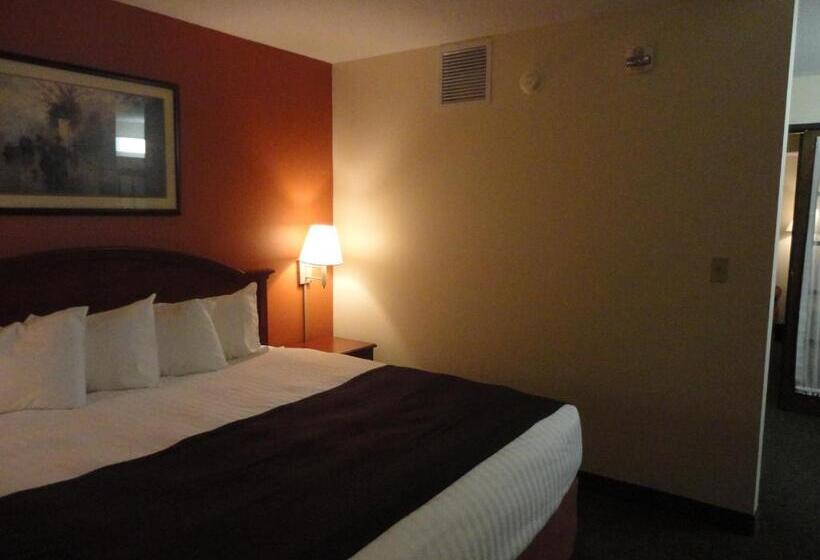 מיטת קינג בסוויטה, Americinn By Wyndham Ottumwa