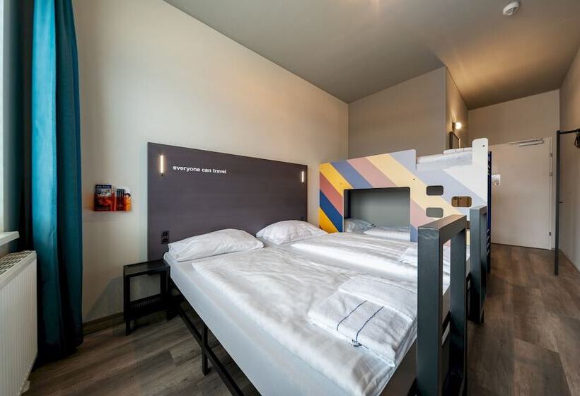 4인용 스탠다드 룸, a&o Graz Hauptbahnhof
