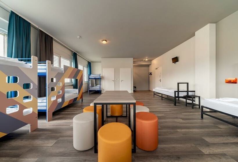 سرير فى غرفة مشتركه, a&o Graz Hauptbahnhof