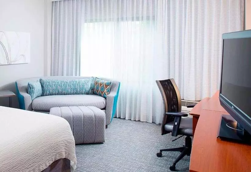 身障者適用キングサイズベッドルーム, Courtyard By Marriott Roanoke Airport