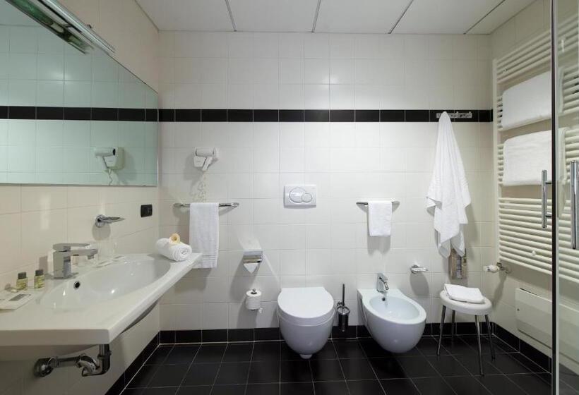 חדר סופריור, D120