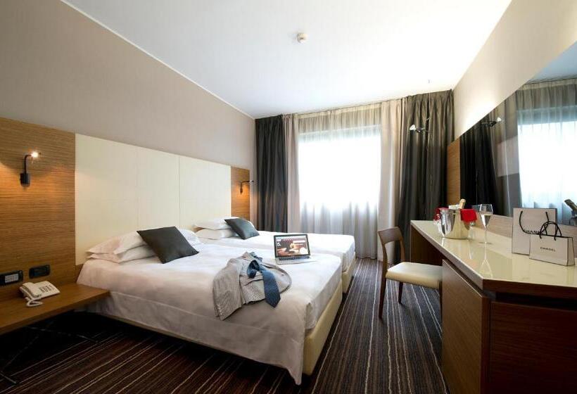 חדר סופריור, D120