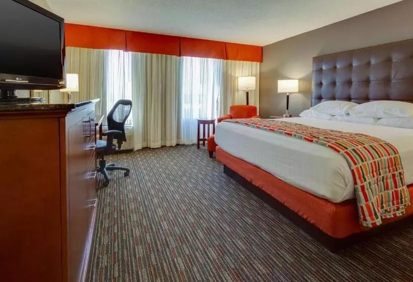 キングサイズベッドのスーペリアルーム, Drury Inn & Suites Memphis Southaven