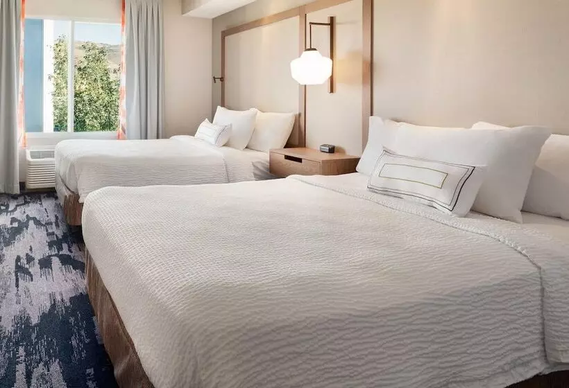 2ダブルベッドのスタンダードルーム, Fairfield Inn & Suites By Marriott Reno Sparks