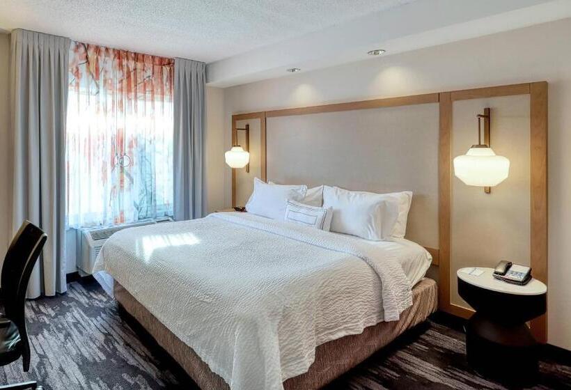 스탠다드 룸 킹사이즈 침대, Fairfield Inn & Suites Woodbridge