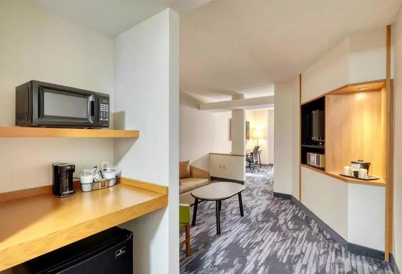 エクゼクティブスイート, Fairfield Inn & Suites Woodbridge
