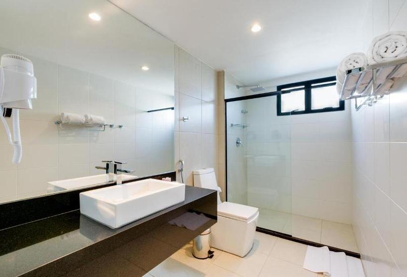 سوئیت مستر با چشمانداز دریا, Meridiano