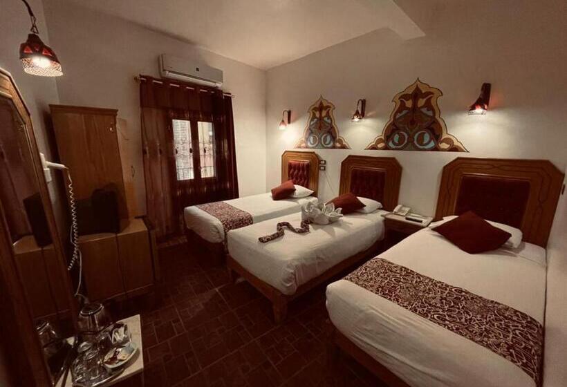 اتاق استاندارد سه نفره, Nefertiti Hotel Luxor