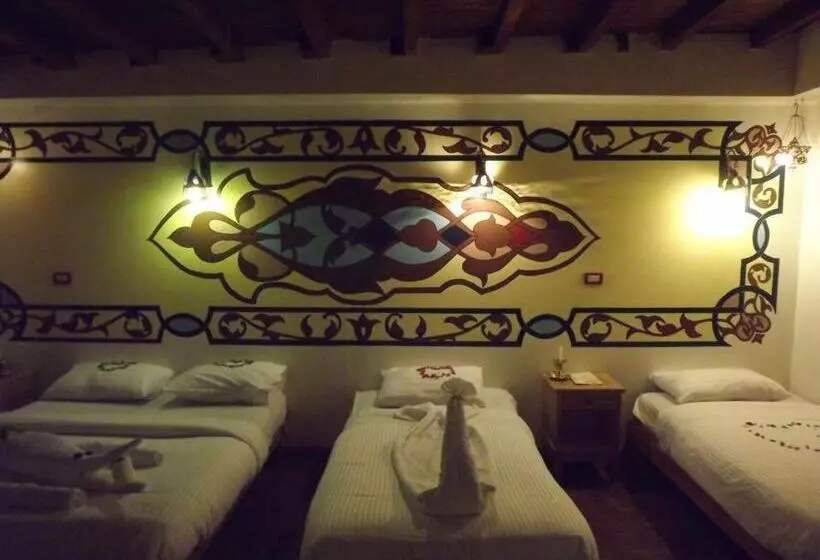 اتاق خانوادگی, Nefertiti Hotel Luxor