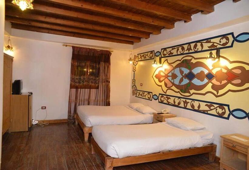 اتاق خانوادگی, Nefertiti Hotel Luxor