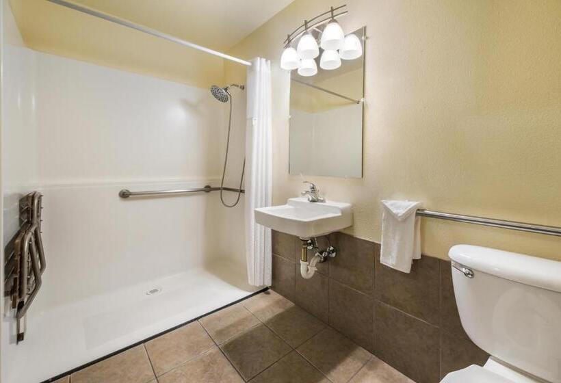 Номер Стандарт Адаптированный для Инвалидов, Quality Inn & Suites Near Nas Fallon